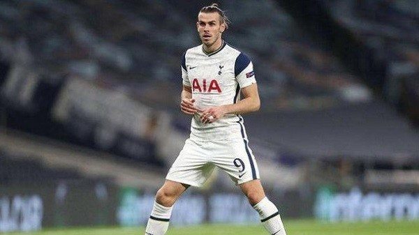  卡尔斯鲁厄替补席深度惊人改变比赛走势